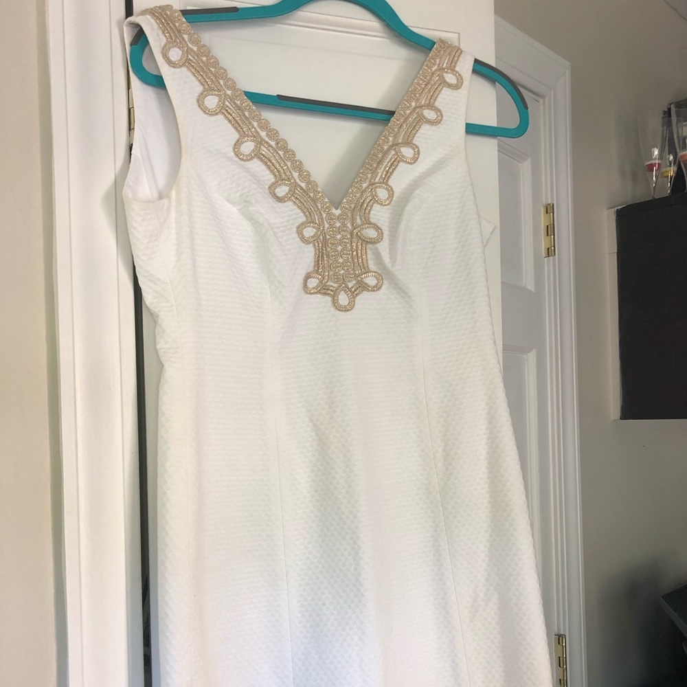White, worn once Lilly Pulitzer dress. Size 0